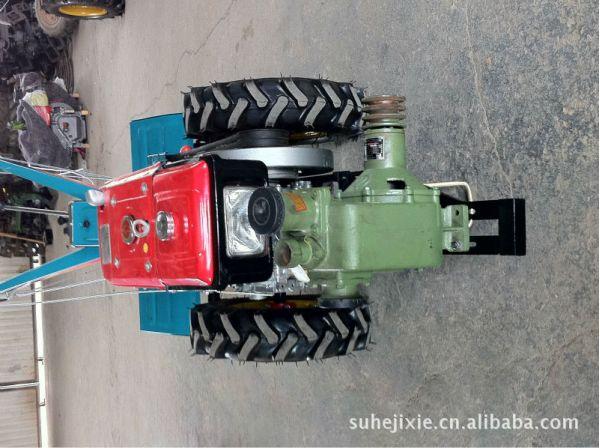 机械及行业设备 农业机械 拖拉机   外型尺寸: 2130×940&times